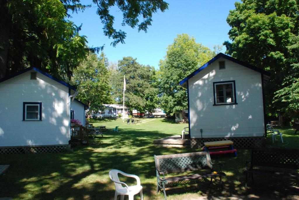 Bayfield River Cottage Colony Inc Bluewater Экстерьер фото